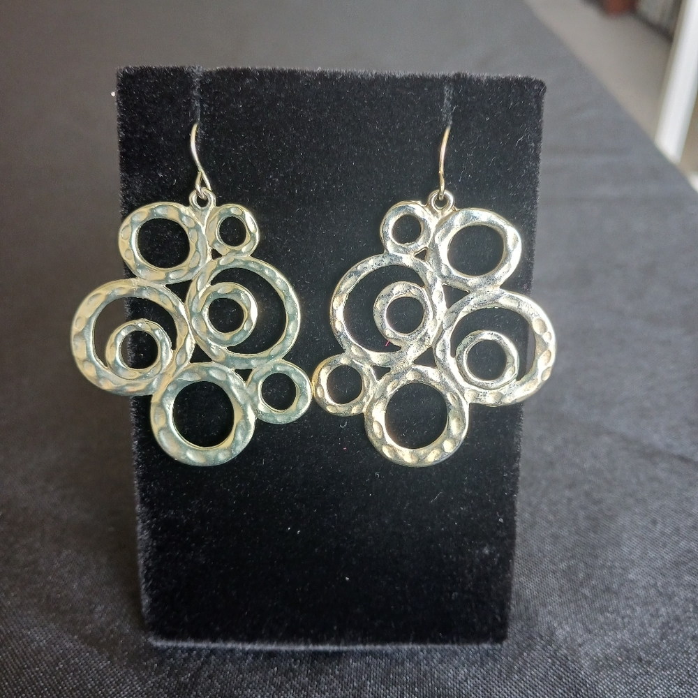 Earings - Picture 2 of 2